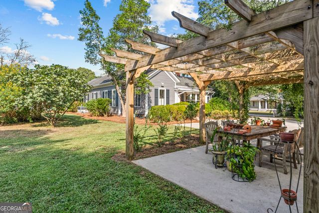215 East Dixie Highway, Rutledge, GA 30663