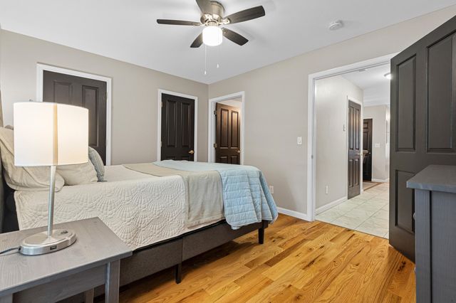 230 W 8th Street, Newport, KY 41071
