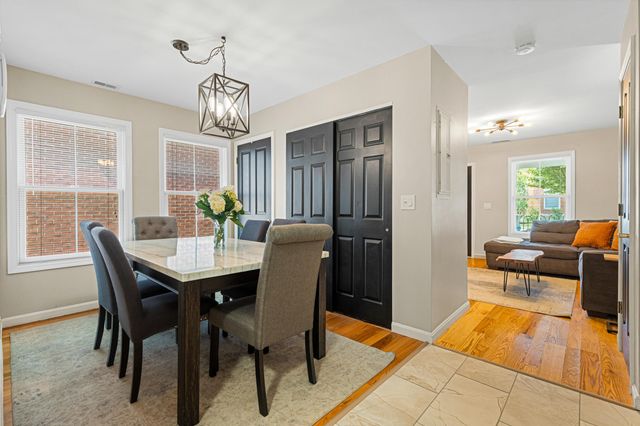 230 W 8th Street, Newport, KY 41071
