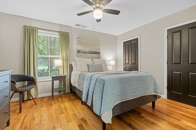 230 W 8th Street, Newport, KY 41071