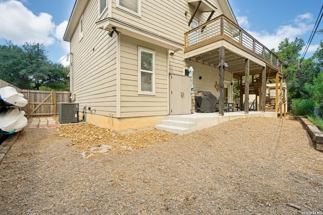 2619 Candlelight Dr, Canyon Lake, TX 78133