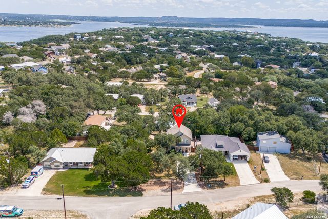 2619 Candlelight Dr, Canyon Lake, TX 78133