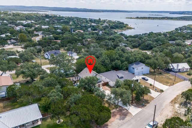 2619 Candlelight Dr, Canyon Lake, TX 78133