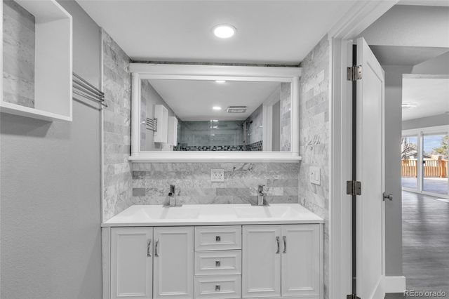 1687 E Jamison Place, Centennial, CO 80122