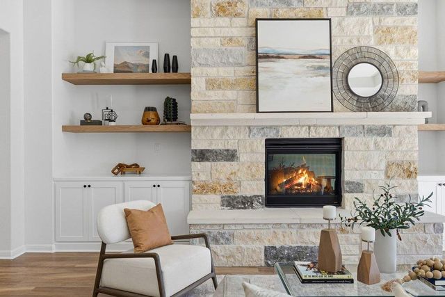 192 Crimson Sky CT, Dripping Springs, TX 78620