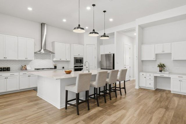 192 Crimson Sky CT, Dripping Springs, TX 78620