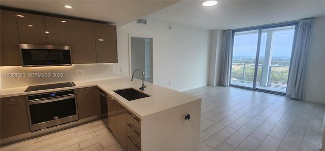 2000 Metropica Way 2106, Sunrise, FL 33323