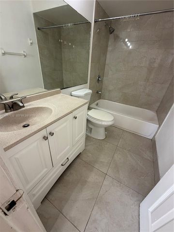 9902 Hammocks Blvd 102-60, Miami, FL 33196