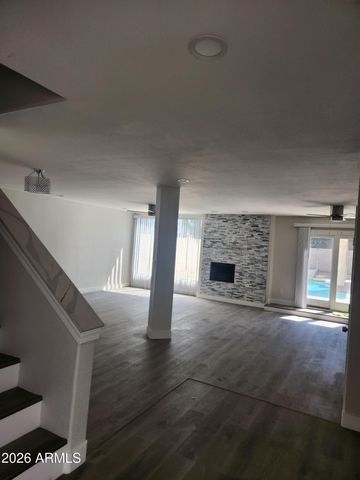 9025 N 14TH Drive, Phoenix, AZ 85021