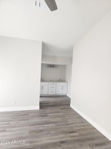 9025 N 14TH Drive, Phoenix, AZ 85021