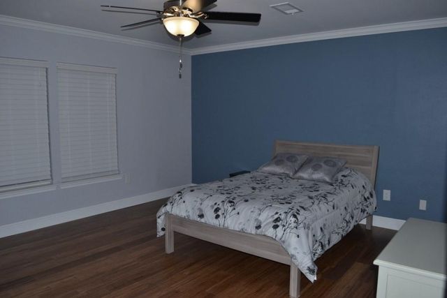 43 Hickory Oak Drive, The Woodlands, TX 77381