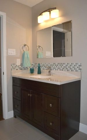 43 Hickory Oak Drive, The Woodlands, TX 77381