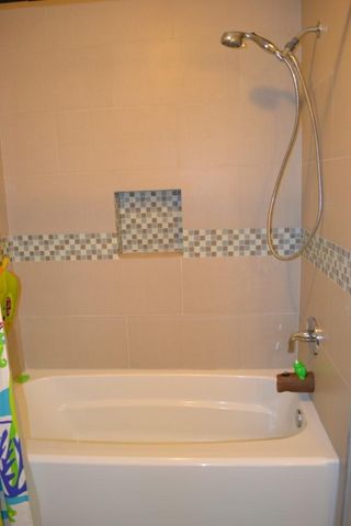 43 Hickory Oak Drive, The Woodlands, TX 77381