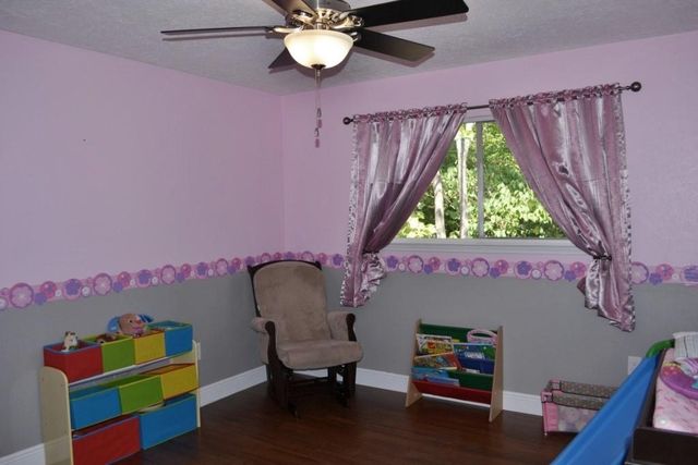 43 Hickory Oak Drive, The Woodlands, TX 77381