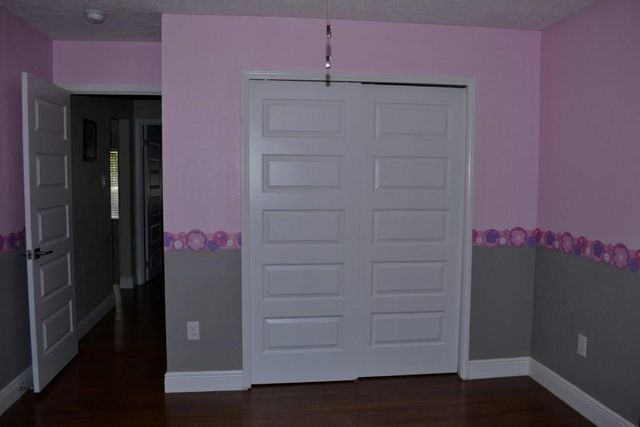 43 Hickory Oak Drive, The Woodlands, TX 77381