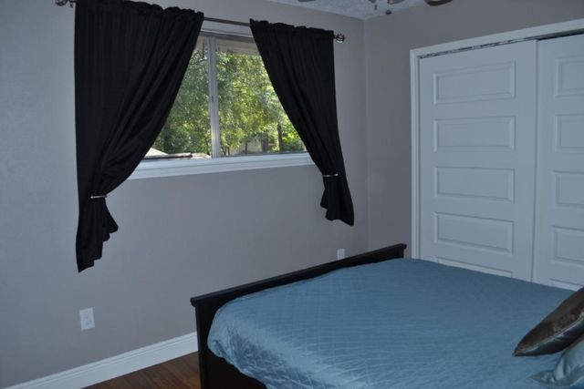 43 Hickory Oak Drive, The Woodlands, TX 77381