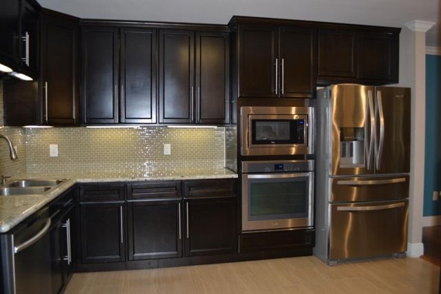 43 Hickory Oak Drive, The Woodlands, TX 77381