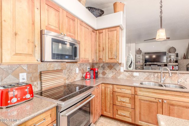 36632 N 16TH Street, Phoenix, AZ 85086