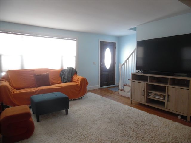 5 Saint Theresa Avenue, Bristol, RI 02809