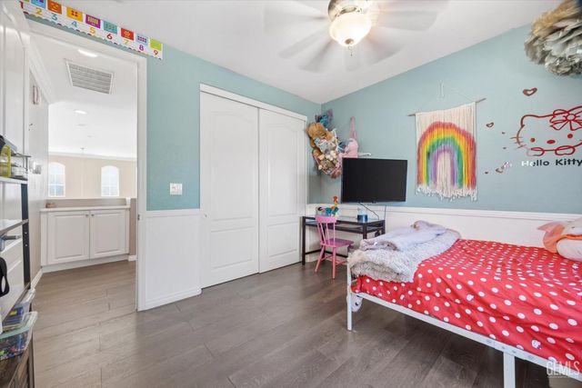 11206 Baltra Way, Bakersfield, CA 93306