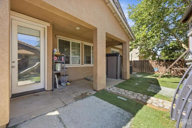 11206 Baltra Way, Bakersfield, CA 93306