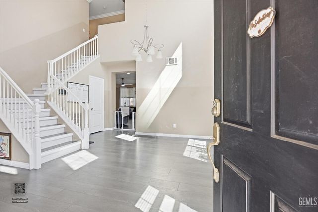 11206 Baltra Way, Bakersfield, CA 93306