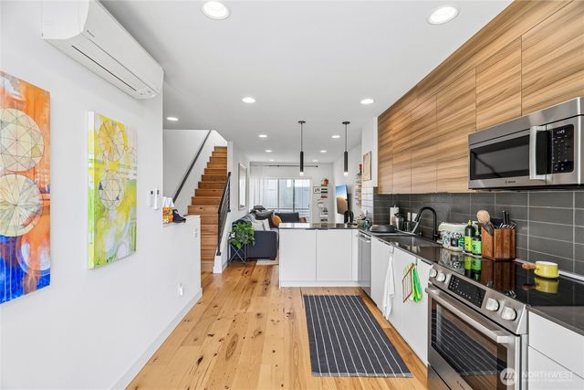 1770 C 14th Avenue S, Seattle, WA 98144