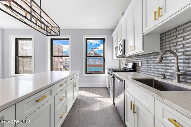 160 Monmouth Street 2, Red Bank, NJ 07701