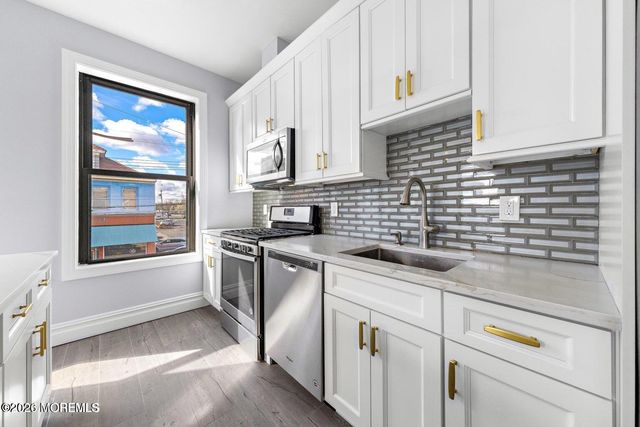 160 Monmouth Street 2, Red Bank, NJ 07701