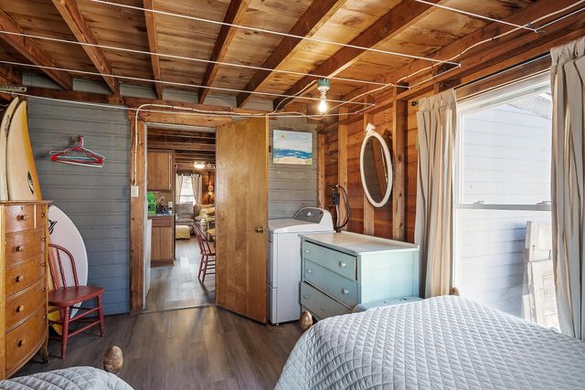 22-24 Perkins Avenue, Hampton, NH 03842