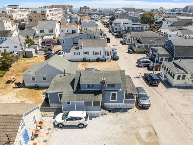 22-24 Perkins Avenue, Hampton, NH 03842