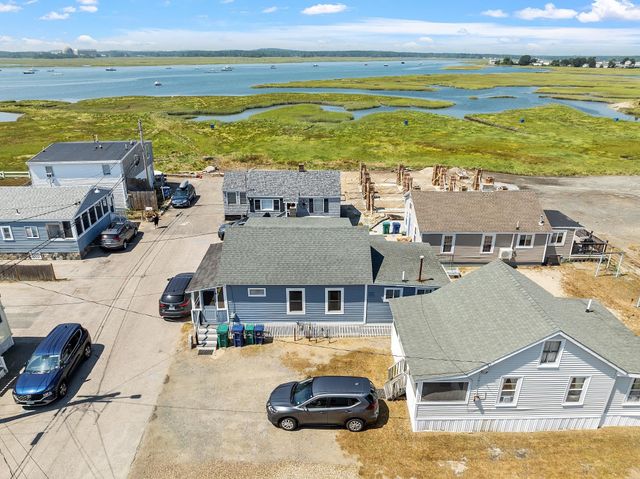22-24 Perkins Avenue, Hampton, NH 03842