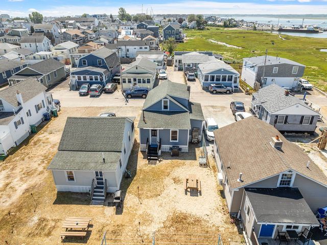 22-24 Perkins Avenue, Hampton, NH 03842