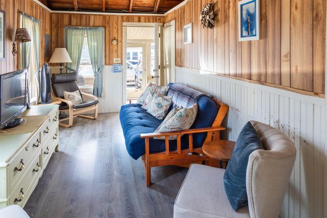22-24 Perkins Avenue, Hampton, NH 03842