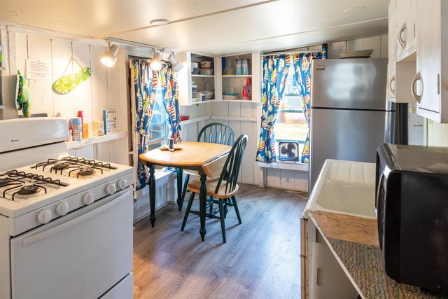 22-24 Perkins Avenue, Hampton, NH 03842