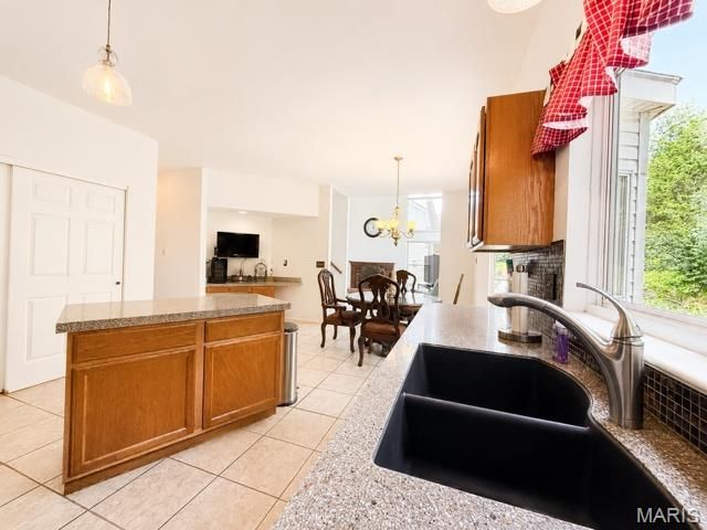 813 Arlington Glen Drive, Fenton, MO 63026
