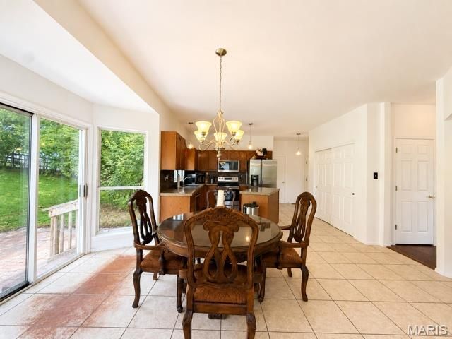 813 Arlington Glen Drive, Fenton, MO 63026