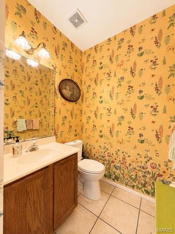 813 Arlington Glen Drive, Fenton, MO 63026