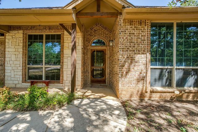 205 Niki Road, Paradise, TX 76073