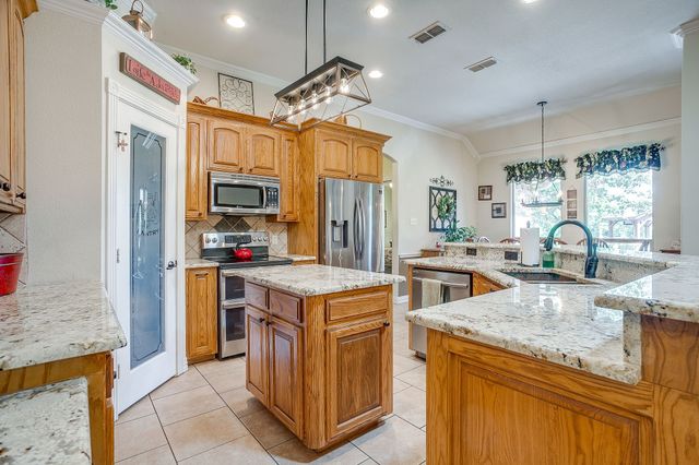 205 Niki Road, Paradise, TX 76073