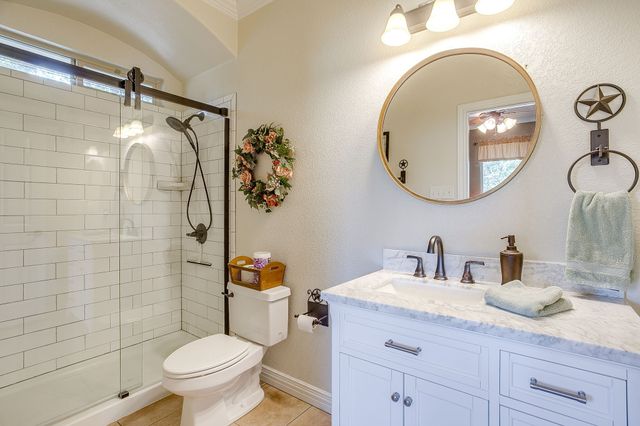 205 Niki Road, Paradise, TX 76073
