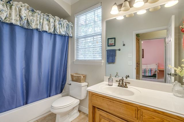 205 Niki Road, Paradise, TX 76073
