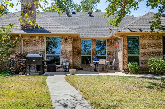 205 Niki Road, Paradise, TX 76073
