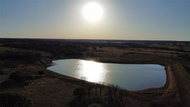 205 Niki Road, Paradise, TX 76073