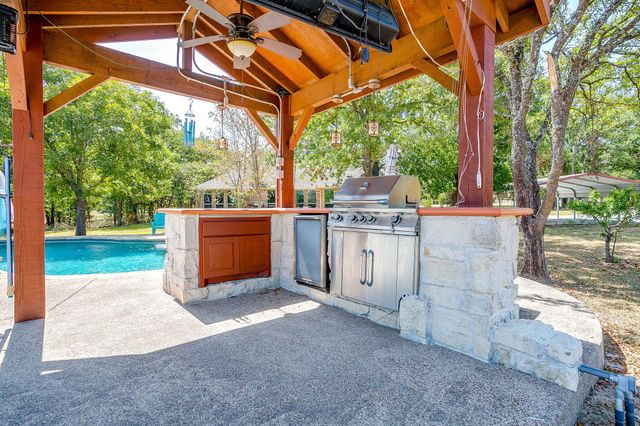 205 Niki Road, Paradise, TX 76073