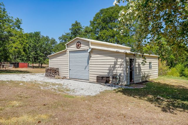 205 Niki Road, Paradise, TX 76073
