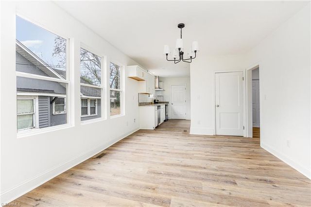 8 school Street, Thomasville, NC 27360