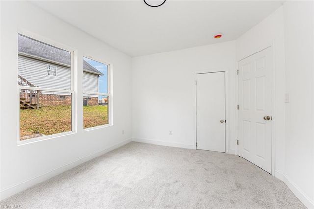 8 school Street, Thomasville, NC 27360