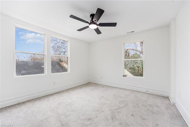 8 school Street, Thomasville, NC 27360