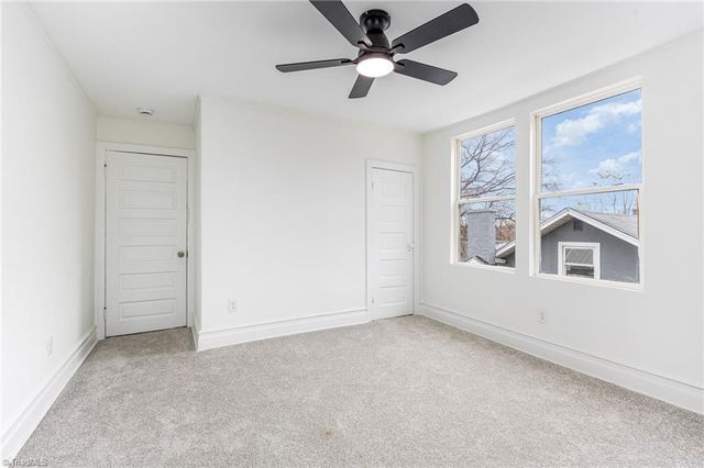 8 school Street, Thomasville, NC 27360